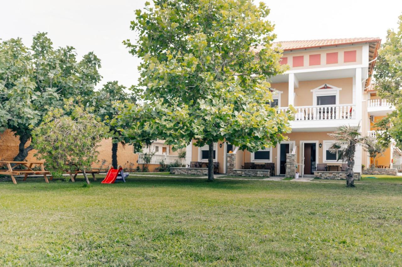 Villa Yianna Néa Meságkala Buitenkant foto