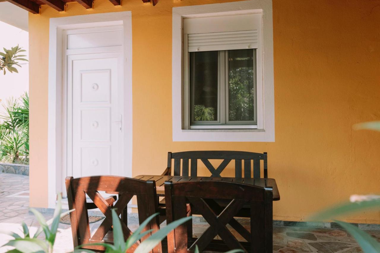 Villa Yianna Néa Meságkala Buitenkant foto