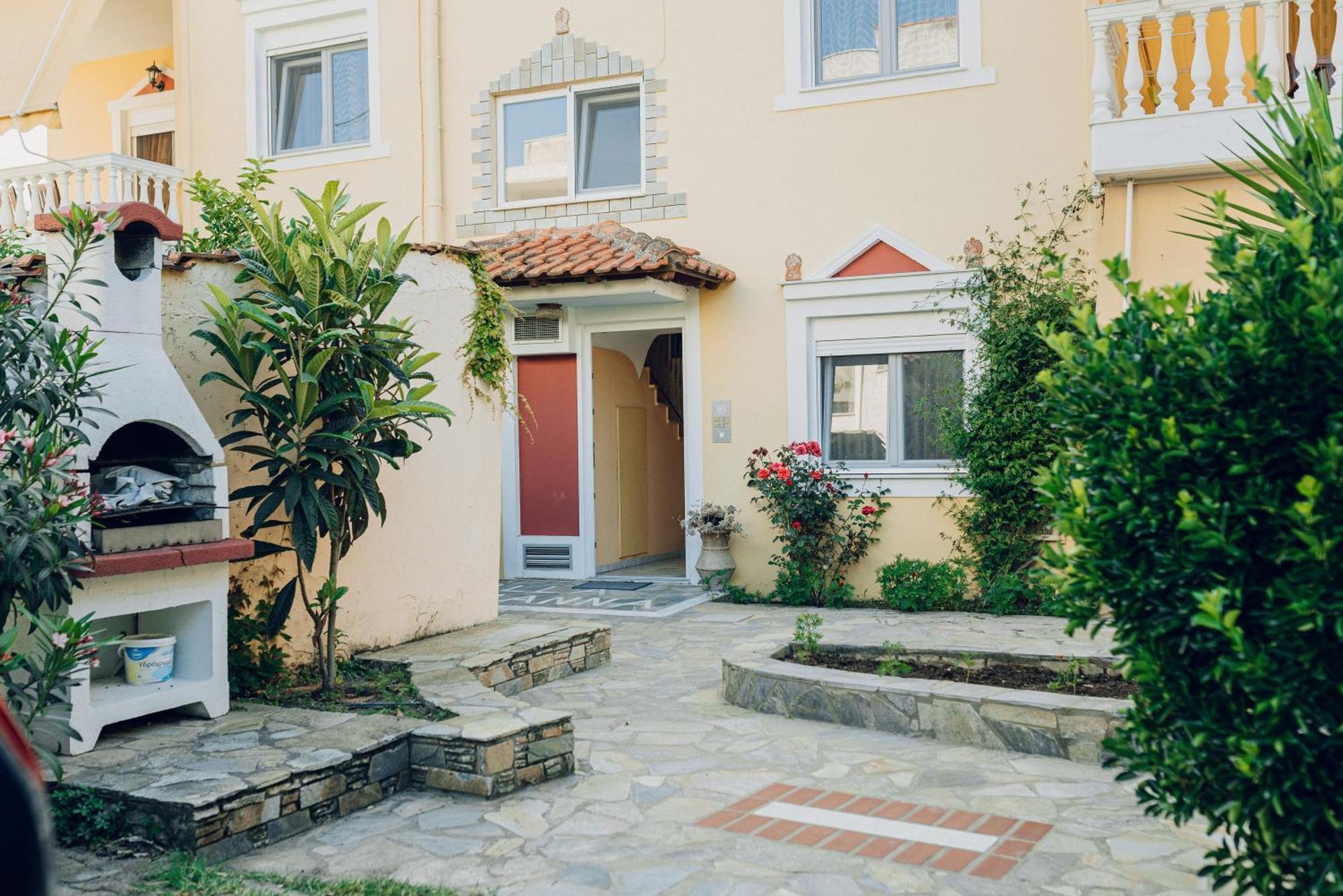 Villa Yianna Néa Meságkala Buitenkant foto