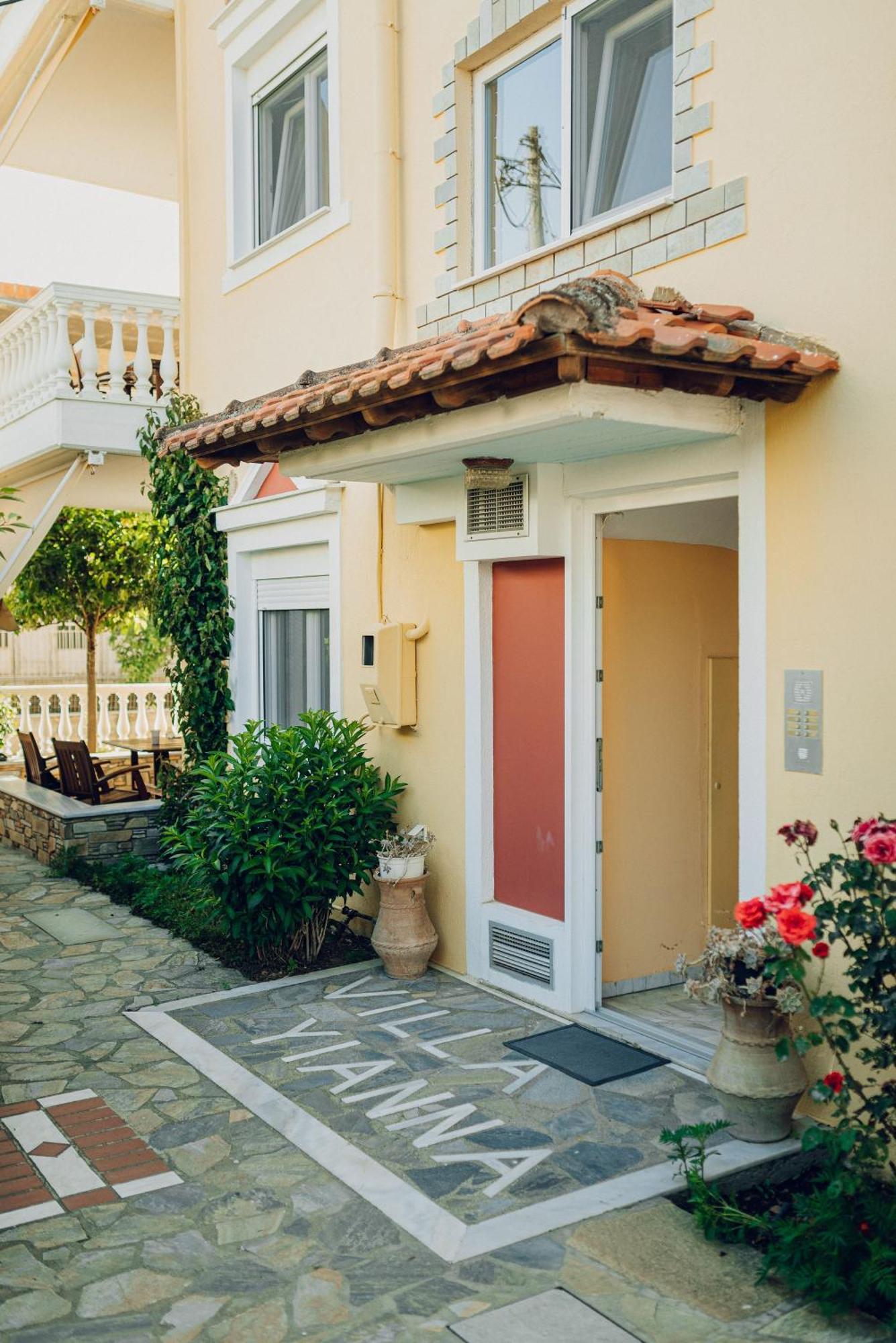 Villa Yianna Néa Meságkala Buitenkant foto